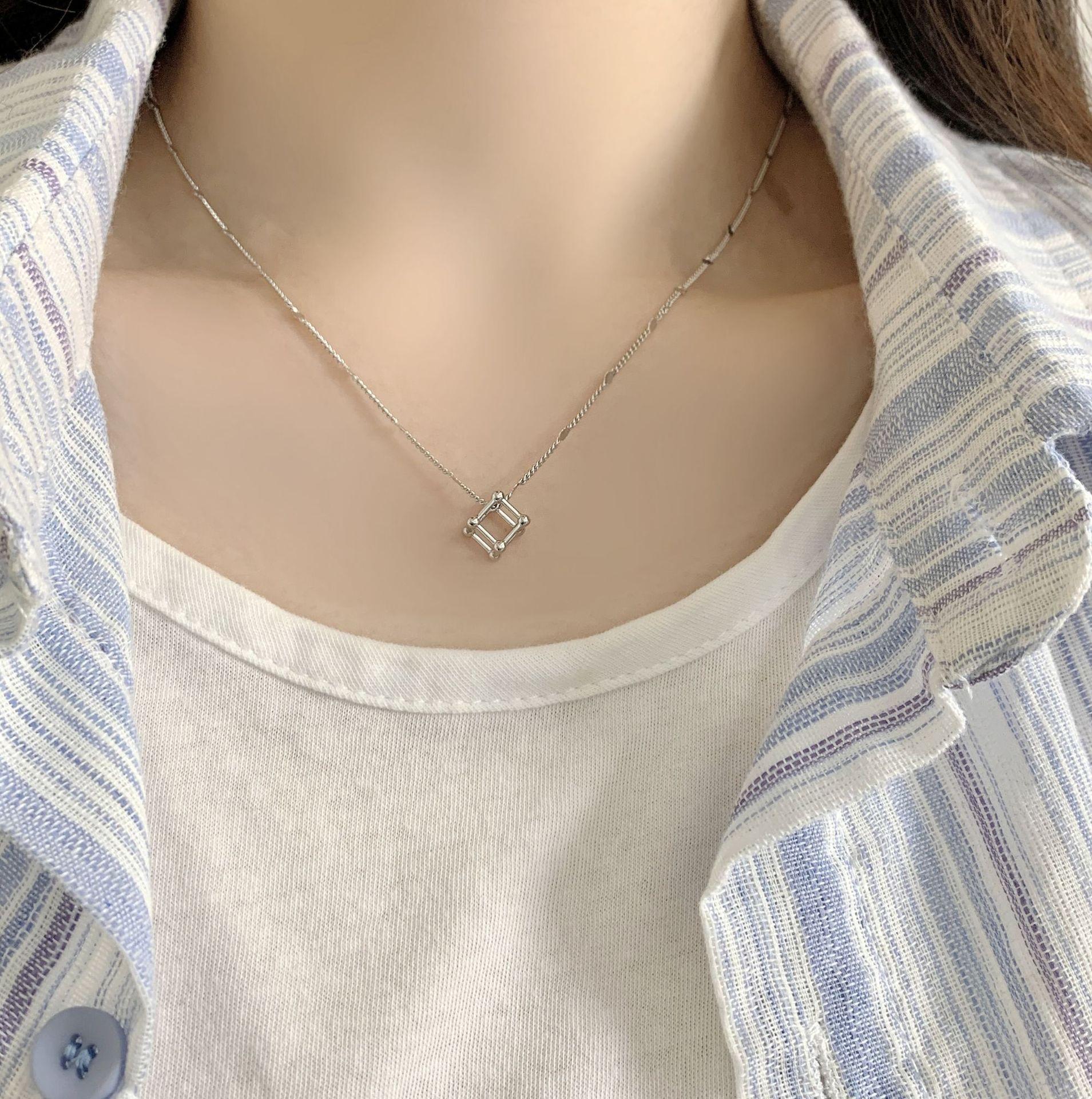 

Корейское ретро жемчужное ожерелье: Женская многослойная асимметричная цепочка на ключицу с OT-застежкой