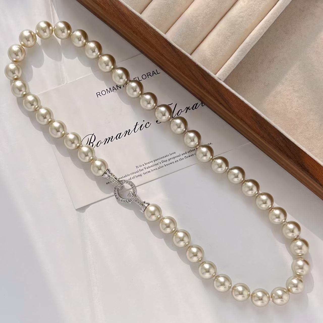 

High Quality 10Mm Vintage Premium Grandma Gold Faux Crystal Pearl Necklace Clavicle Chain