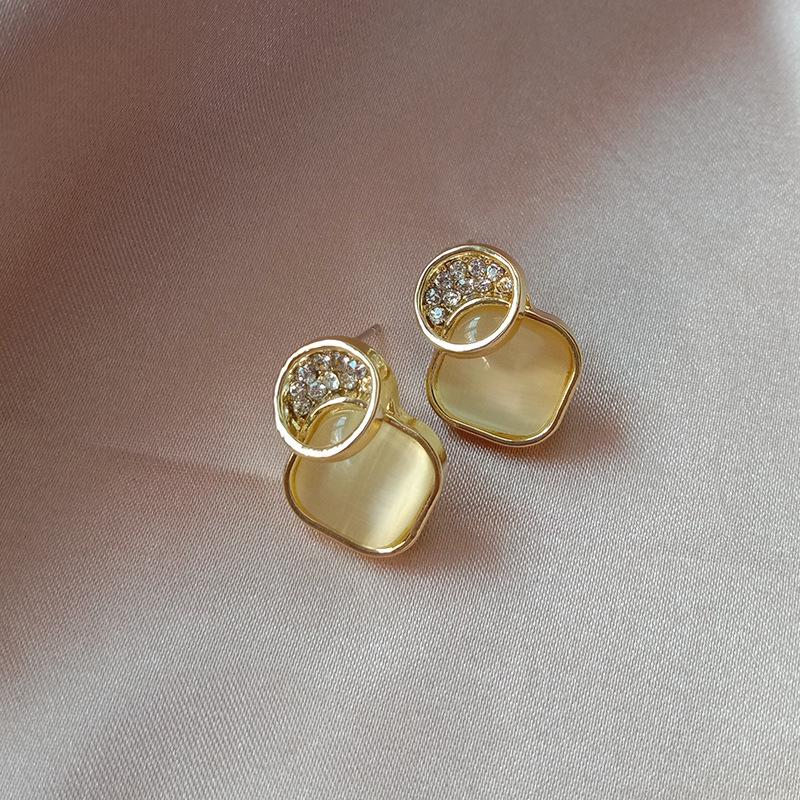 New In Opal Rhombus Stud Earrings for Female Round Rhinestone Top Geometric Statement Women's Unusual Earrings