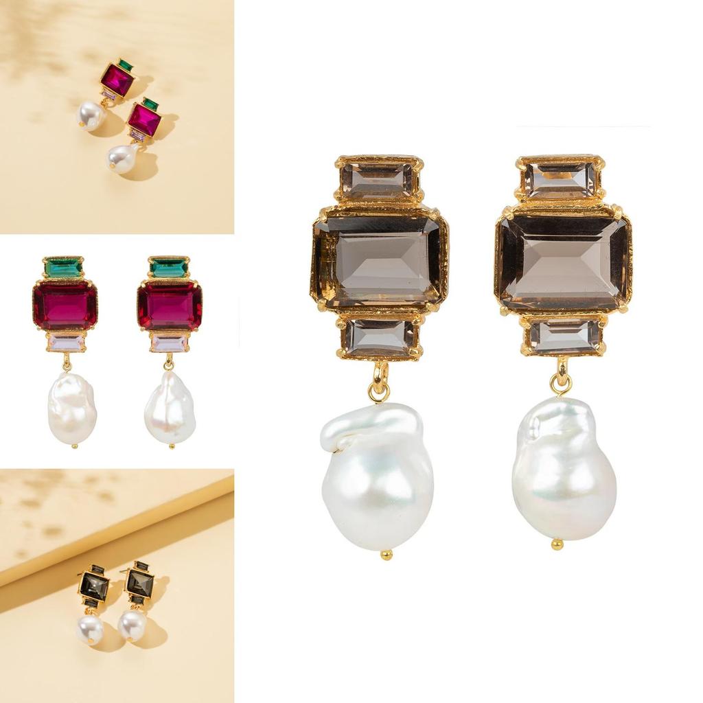 Modern Geometric Square Earrings With Rhinestones In Stylish Alloy Finish