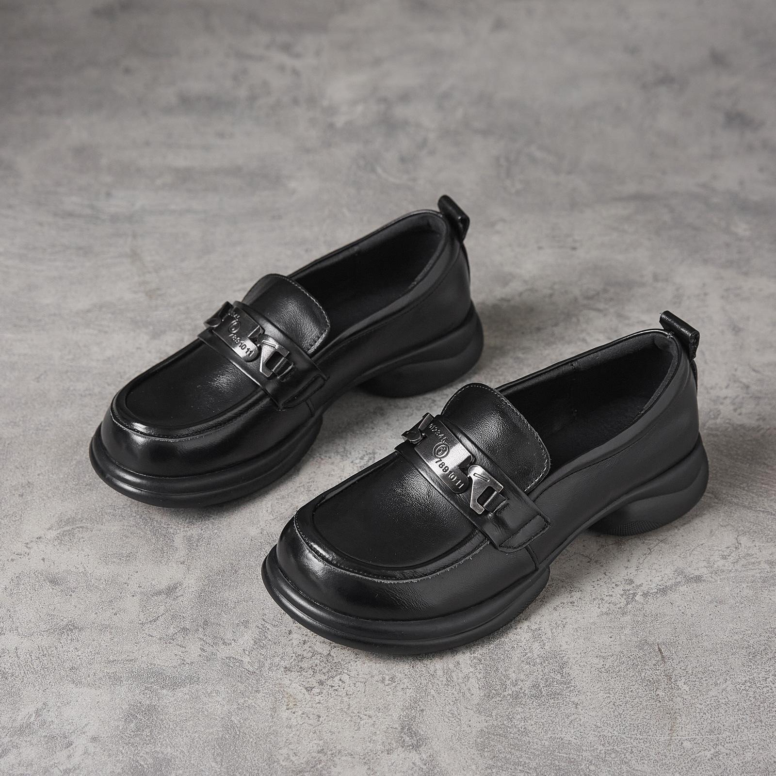 Spring new thick heel casual leather metal buckle shoes women s rubber sole one pedal versatile small leather shoes 35 7980₽