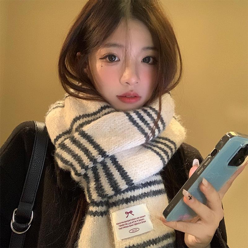 Korean High End Striped Wool Scarf for Women in Winter New Warm and Cold Proof Neck Shawl Knitted Scarf