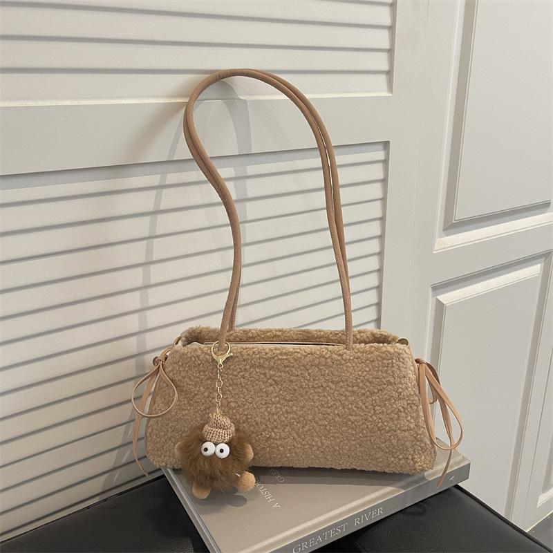 Autumn and winter new lamb wool mini mobile phone bag, high-end simple shoulder bag, fashionable shoulder plush messenger bag