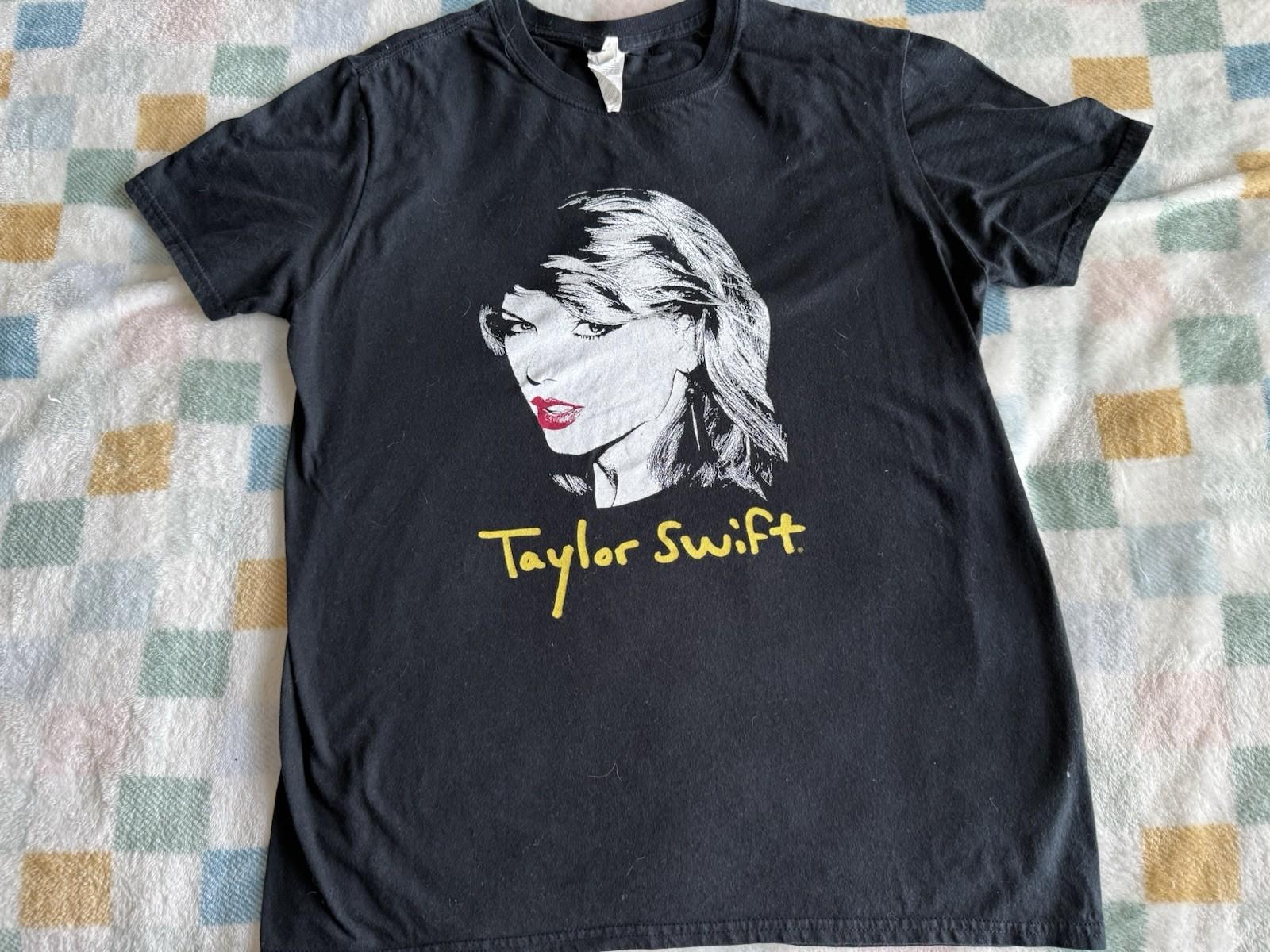 Taylor Swift Black 1989 Sketch Tee T-Shirt Medium S