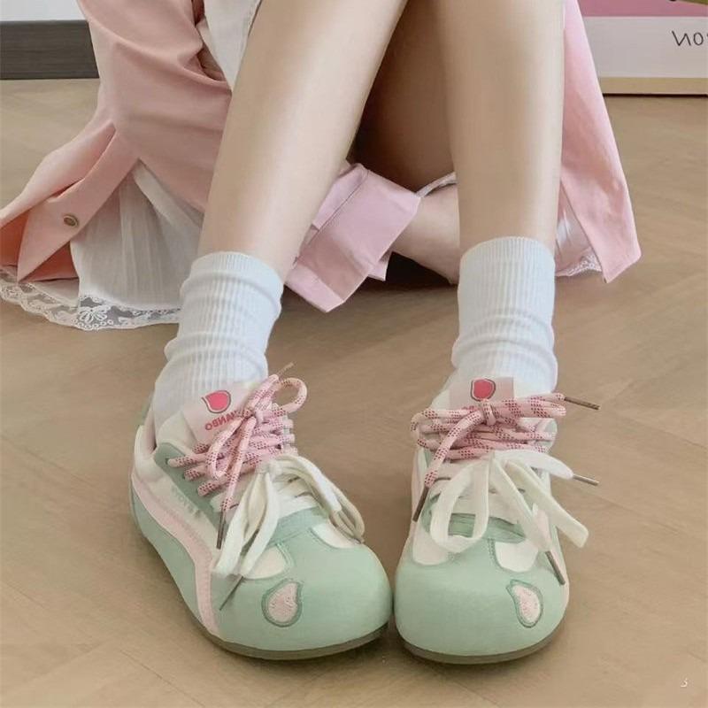Women's new platform white shoes versatile niche shoes student soft baseplate shoes