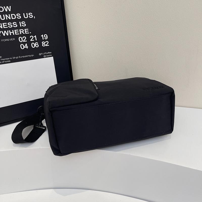 Sports Style Large Capacity Fitness Bag Contrast Color Design Shoulder Crossbody Bag Pillow Bag