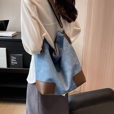 Mochila feminina casual de couro macio, grande capacidade, fashion, para deslocamento diário, com patchwork, bolsa de ombro único