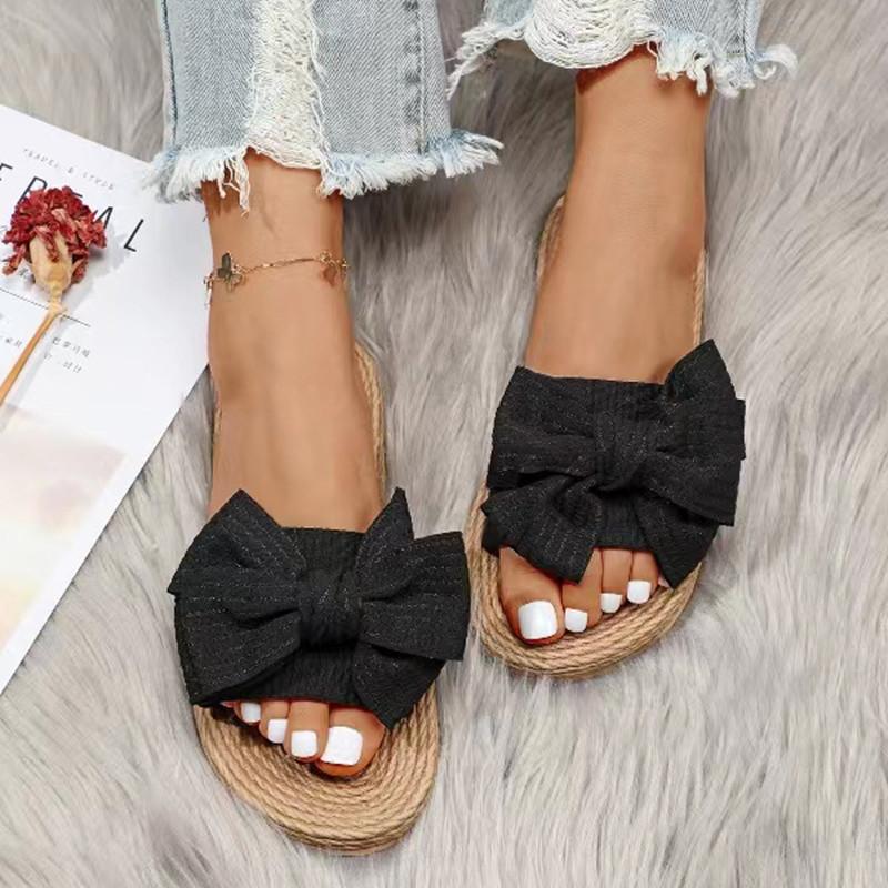 Spring and Summer Footwear Plus Size Round-headed Light Slippers with Flat-bottomed Non-slip Sandals Women's Shoes