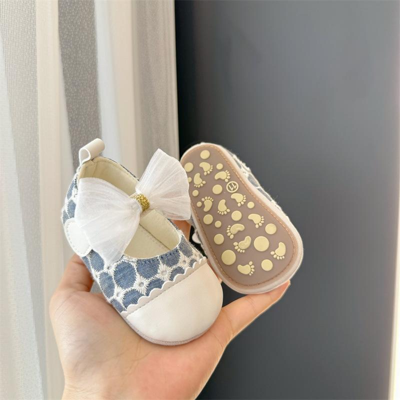 Spring Walkers New Fashion Versatile Baby Girl Shoe Comfort Soft Sole Non Slip Casual Shoe Exquisite Princess Sweet Baby Shoes
