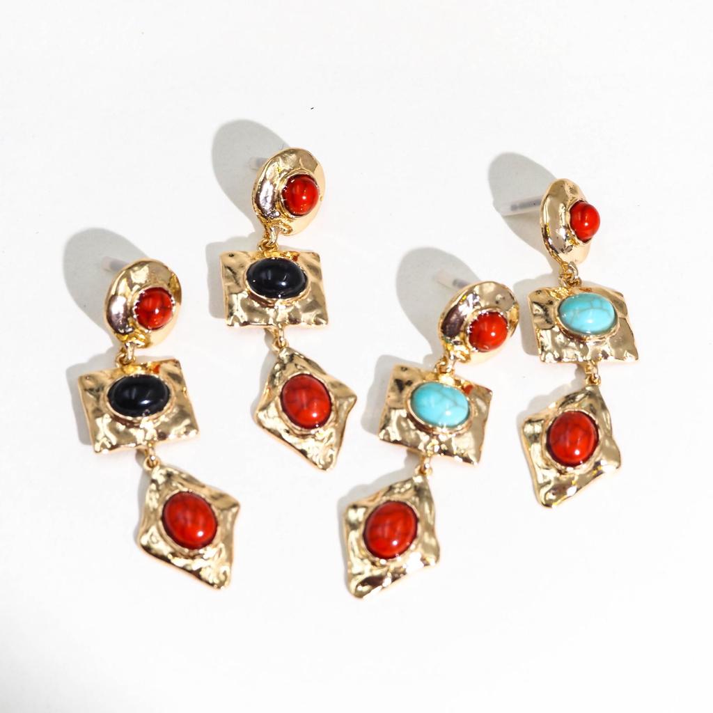 Vintage Zinc Alloy Retro Irregular Earrings - High-End Niche Design for Women