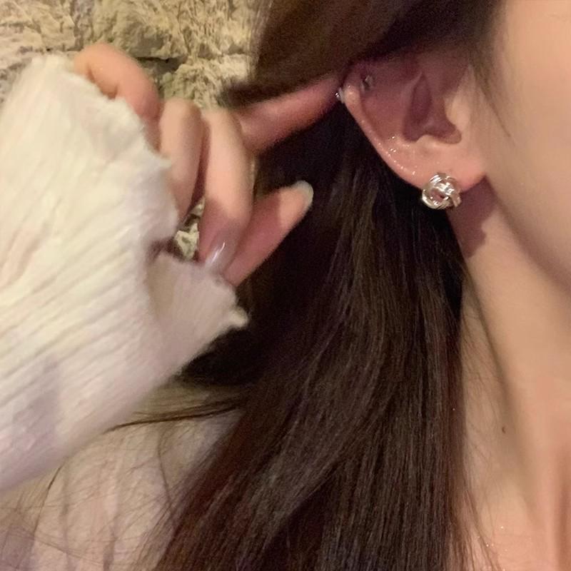925 Sterling Silver Pearl Tassel Earrings: Elegant Women’s Luxury Drop Earrings for Autumn/Winter.