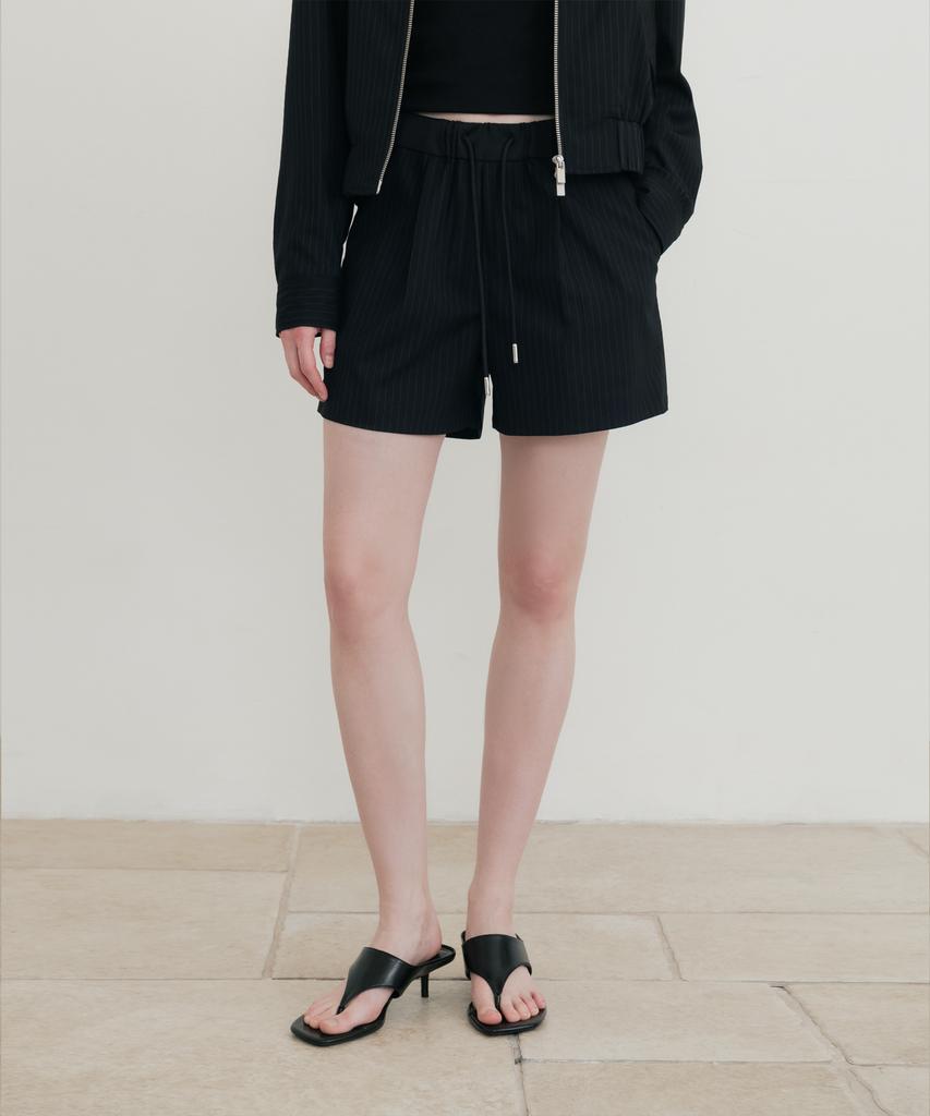 SSIN AND LEE (W) Evening Pinstripe Shorts Black