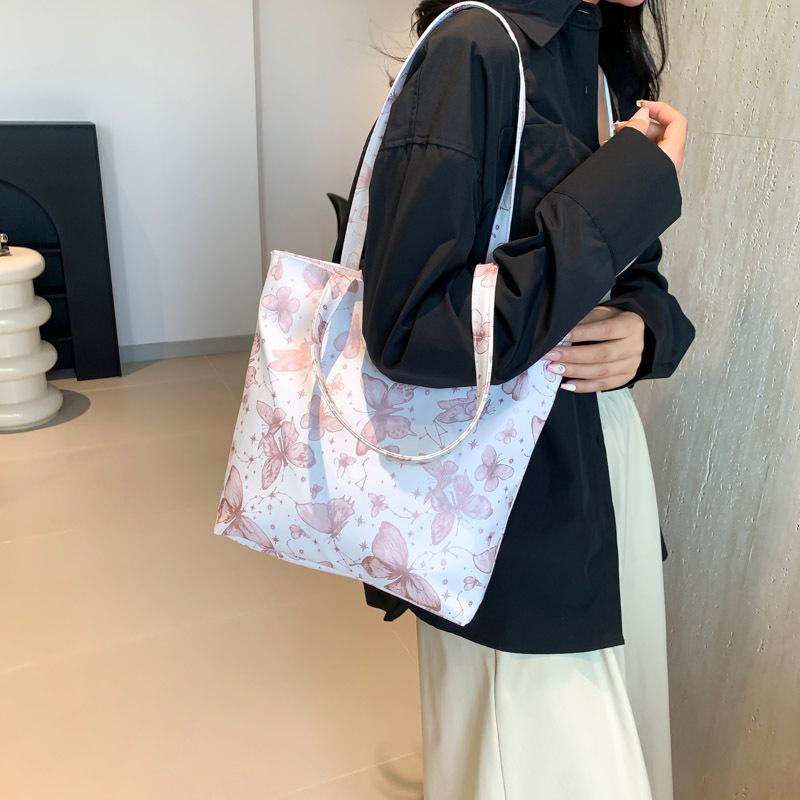 Simple and Fashionable Large Capacity Commuting Tote Bag In Summer New Trendy Retro Work One-shoulder Commuting Bag