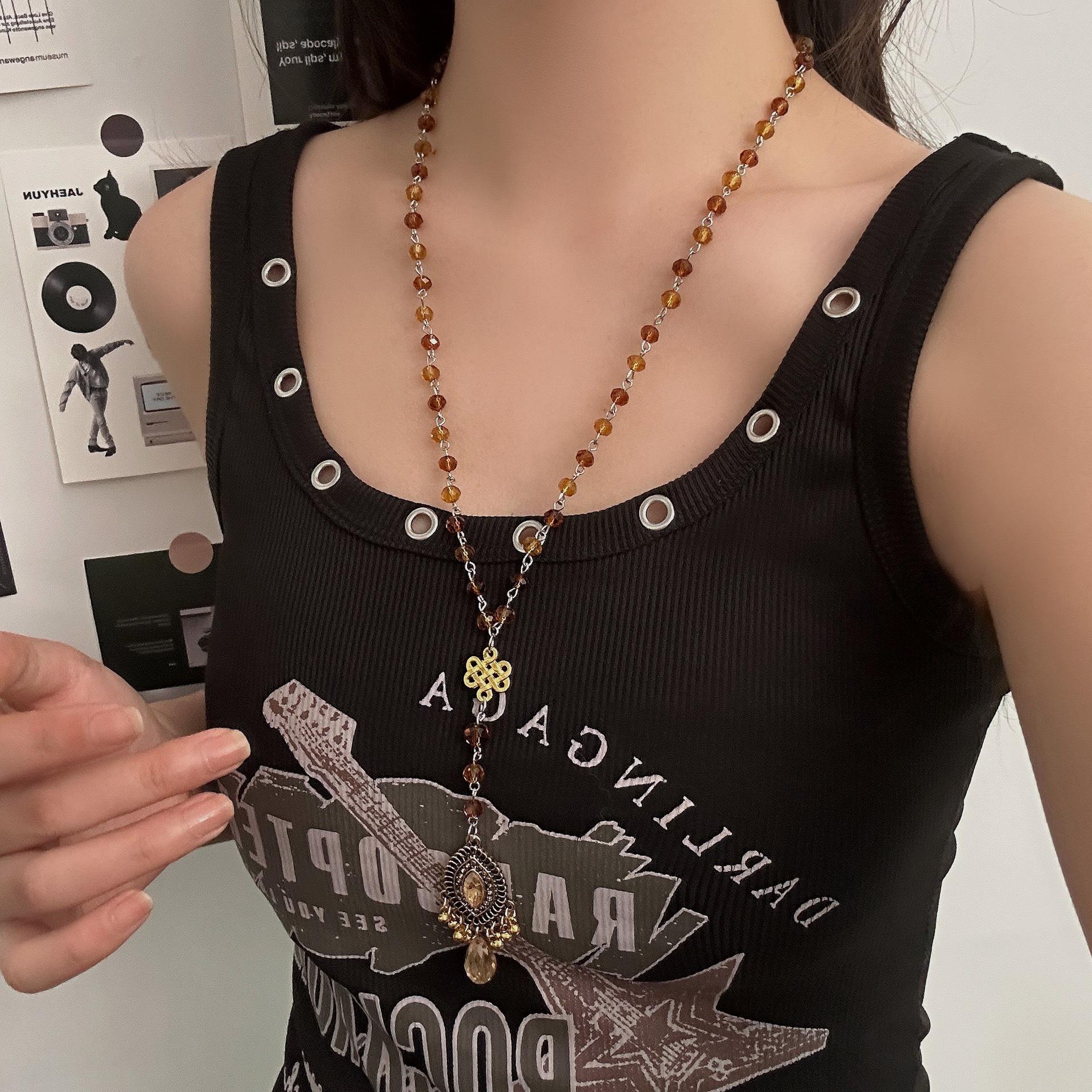 

Chinese retro water drop pendant necklace women s light luxury exquisite high value niche design advanced sense collarbone chain temperament