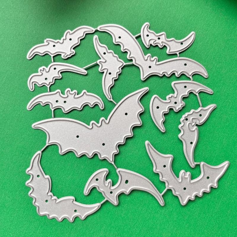 Animal Cutting Dies Halloween Bat Die Cuts Templates for Card Making Scrapbooking DIY Papercraft Album Crafts
