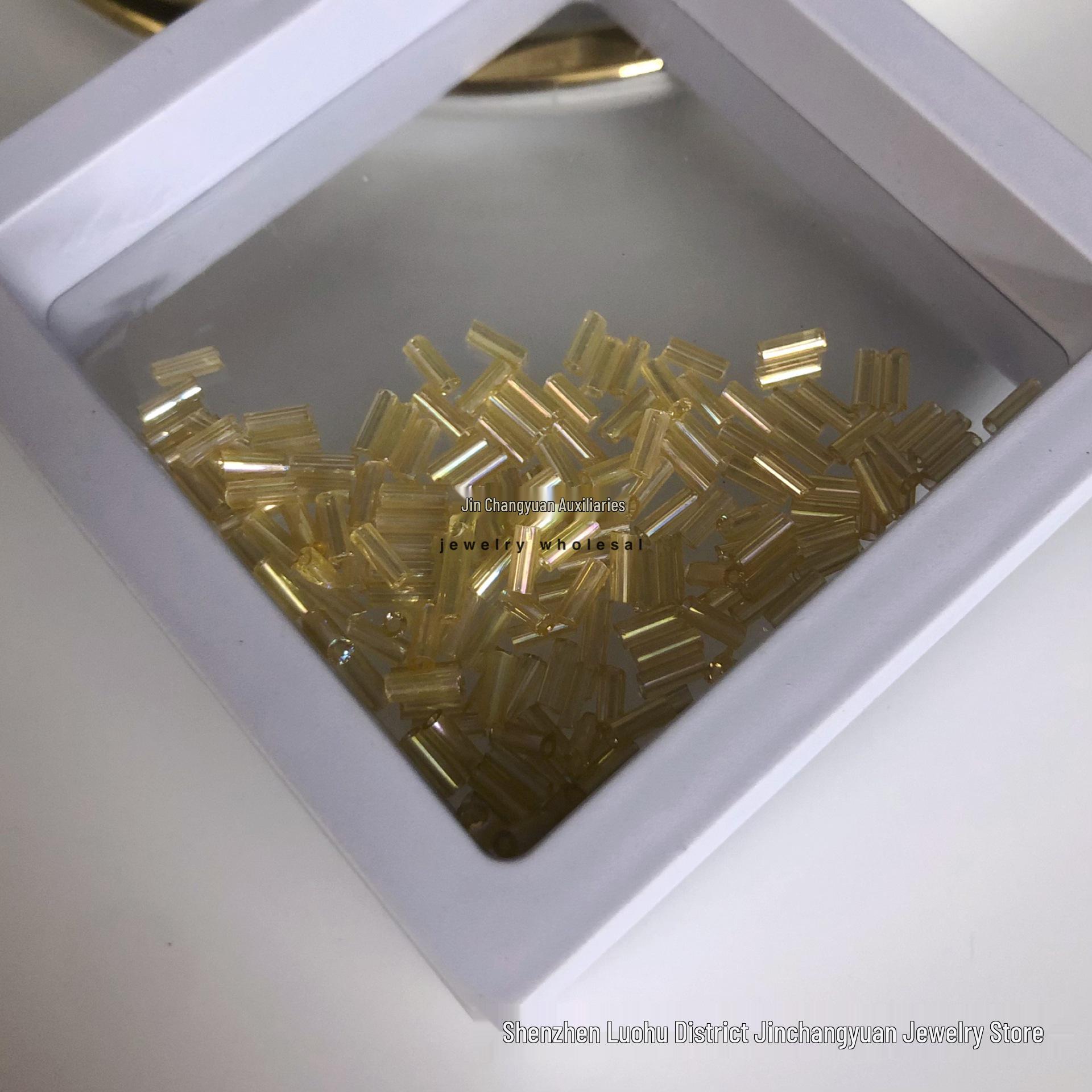 

Khaki Apricot Glass Seed Beads for DIY Handmade Beaded Evening Dress Accessories