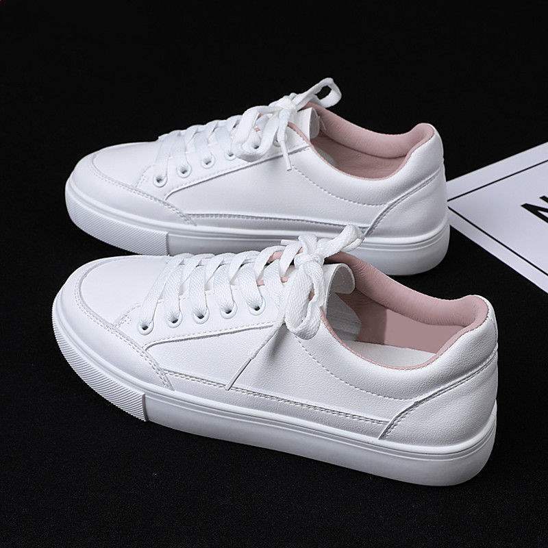 

Ретро стиль Гонконга универсальные маленькие белые туфли женские весна и осень 2025 новая корейская версия студенческих туфель женские повседневные уличные съемки b 40