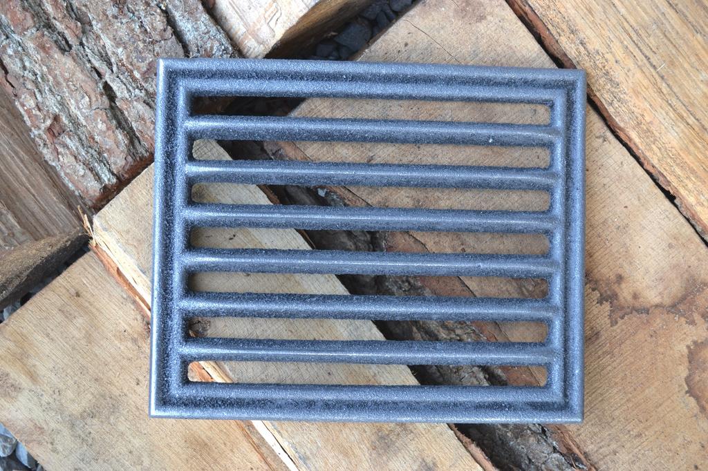 Ca177 - 23 X 19 Cm - Ruszt Żeliwny Do Pieca, Kominka, Kuchni