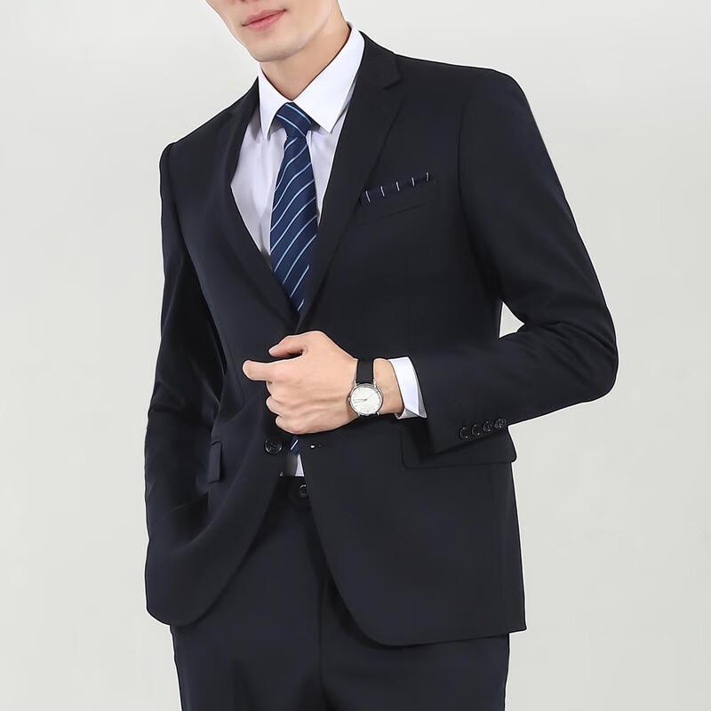 Мужской приталенный деловой костюм 52C