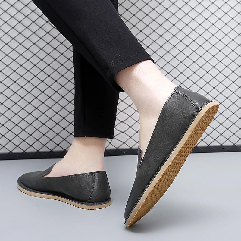 Men's Leather Shoes Handmade Slip on Casual Soft Loafers Simple Comfy Moccasins Breathable Male Boat Shoes Fashion Business Flats