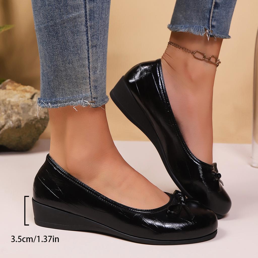 Fashion 2026 Spring Elegant Bowknot Ballet Flats Classic Shoe Round Toe Comfort Slip-On Ladies Fashion Loafers Leather Mules Shoes
