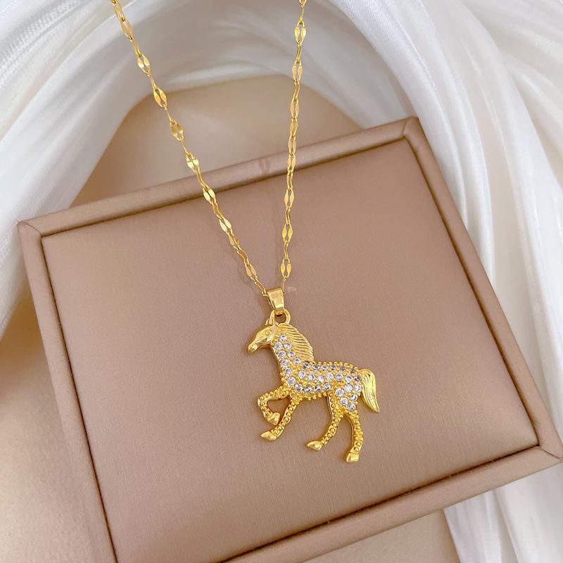 Horse Treads Mountains And Rivers, Light Luxury Temperament, Gorgeous Full Diamond Necklace, Female Versatile Collarbone Chain, Titanium Steel Chain