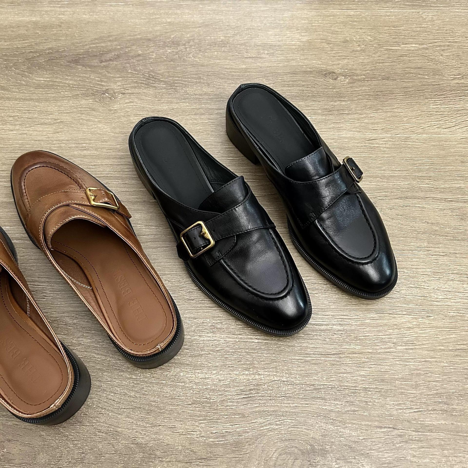 Niche light luxury~ washed soft leather bag head half drag 2025 spring and summer first layer leather retro muller drag belt buckle cm marrone