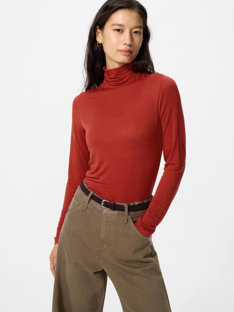Uniqlo HeaTTech UlTra LighT TurTle Neck T