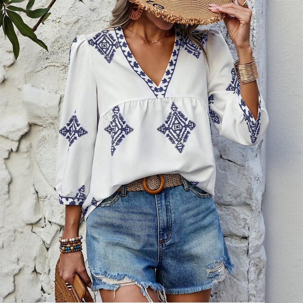Women V Neck Bohemian Print Three Quarter Sleeve Blouse Loose Fit Casual Pullover Top for Daily and Holiday Wear