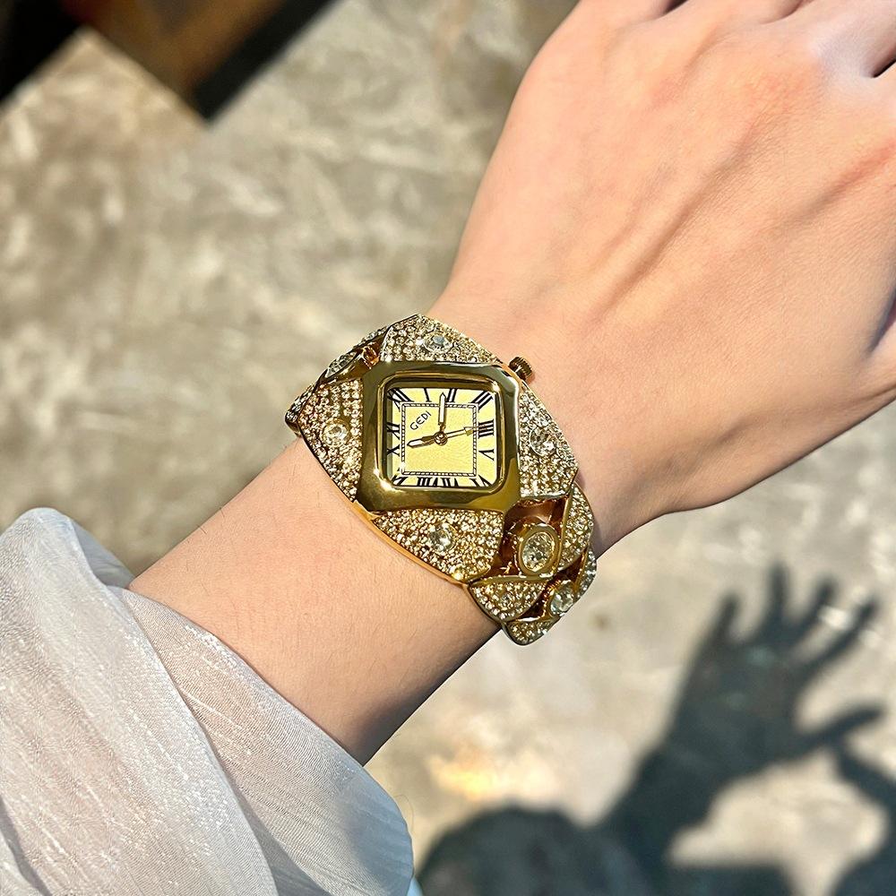 Light Luxury Full Diamond High-End Bracelet Women'S Watch Niche High-End Retro Bracelet Quartz Watch