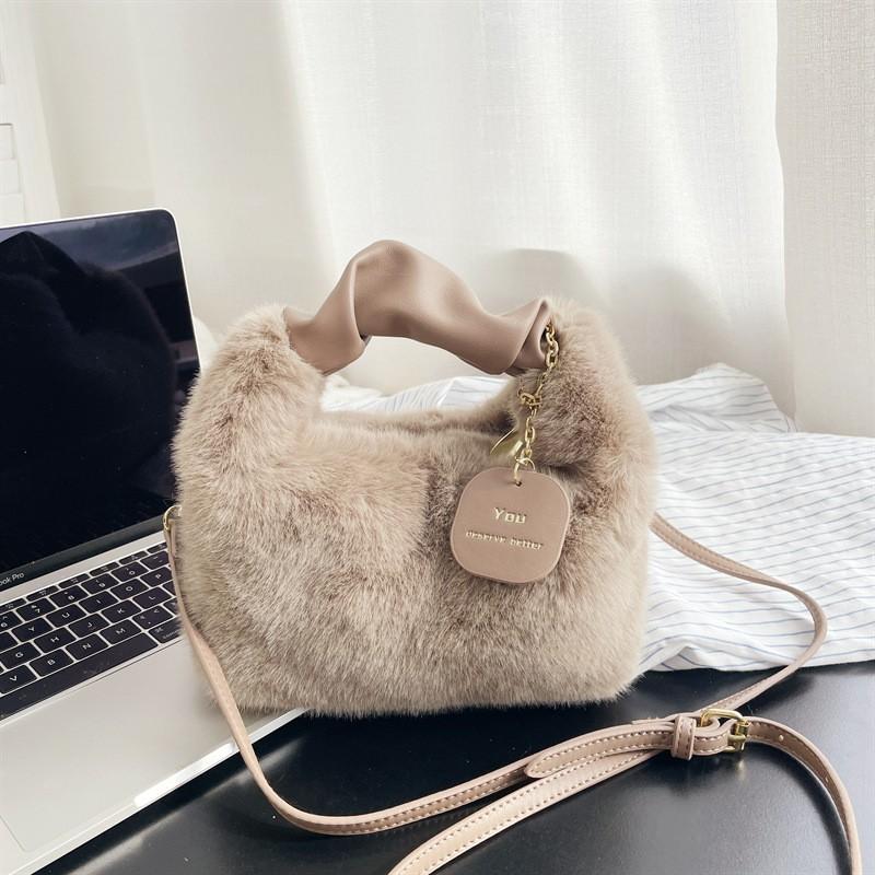 Womens Plush Lunch Box Bag Soft Faux Fur Handbag Crossbody Daily Use