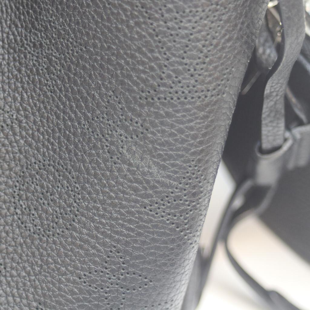 Louis Vuitton 20 Years M57070 Black Mahina Bella Shoulder Bag MahinaUsed