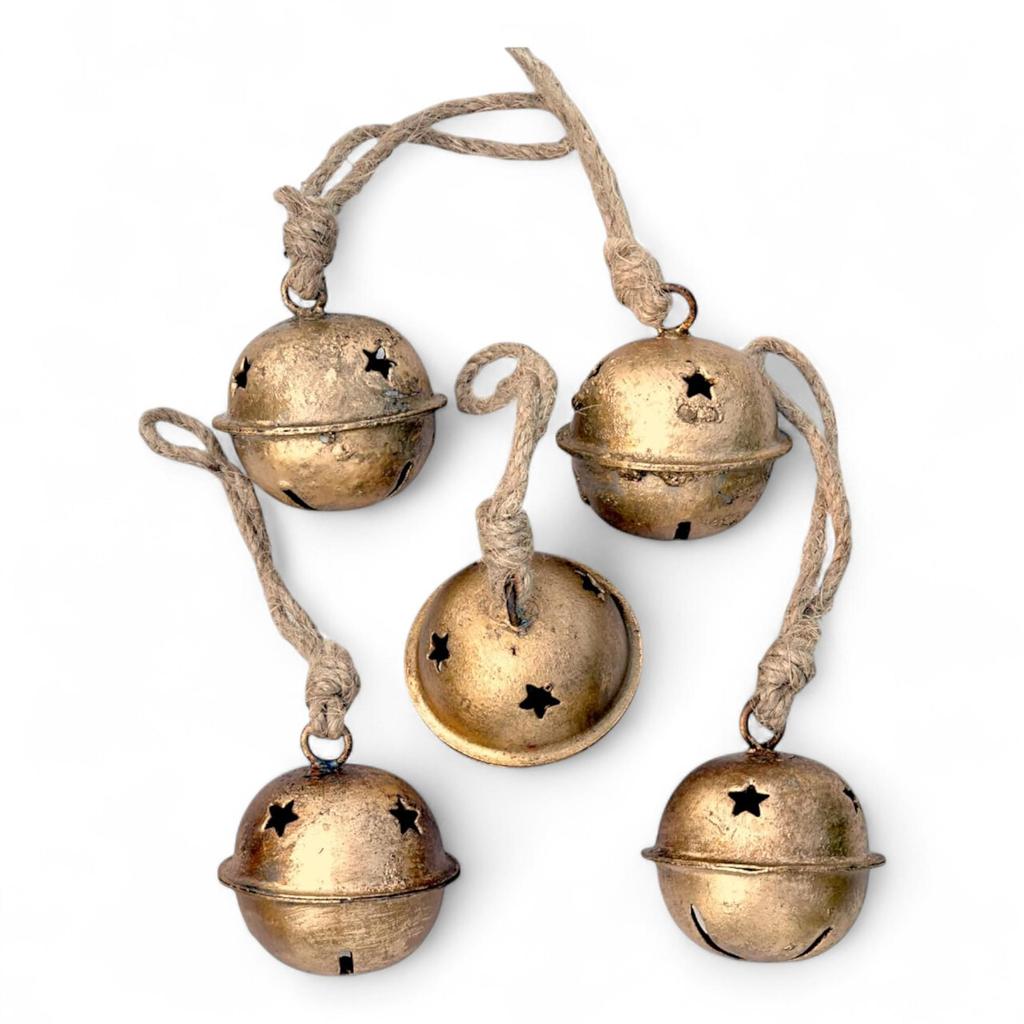 5-delt rustikk julesett med bjeller for DIY høytidsdekor, vintage slede- og heksebjeller for hage, veranda og trepynt