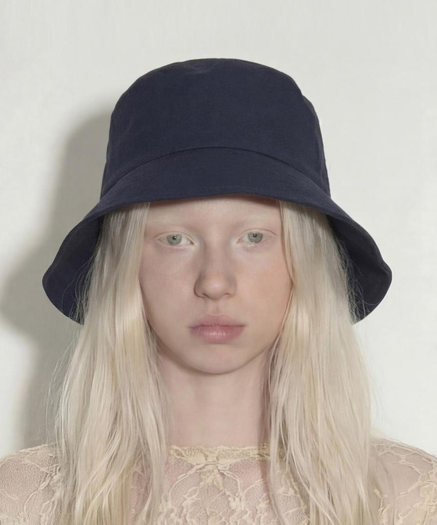 Eondeokeonteulolseutyudio Linen Bucket Hat Fold Bucket / Linen / From / D Sea