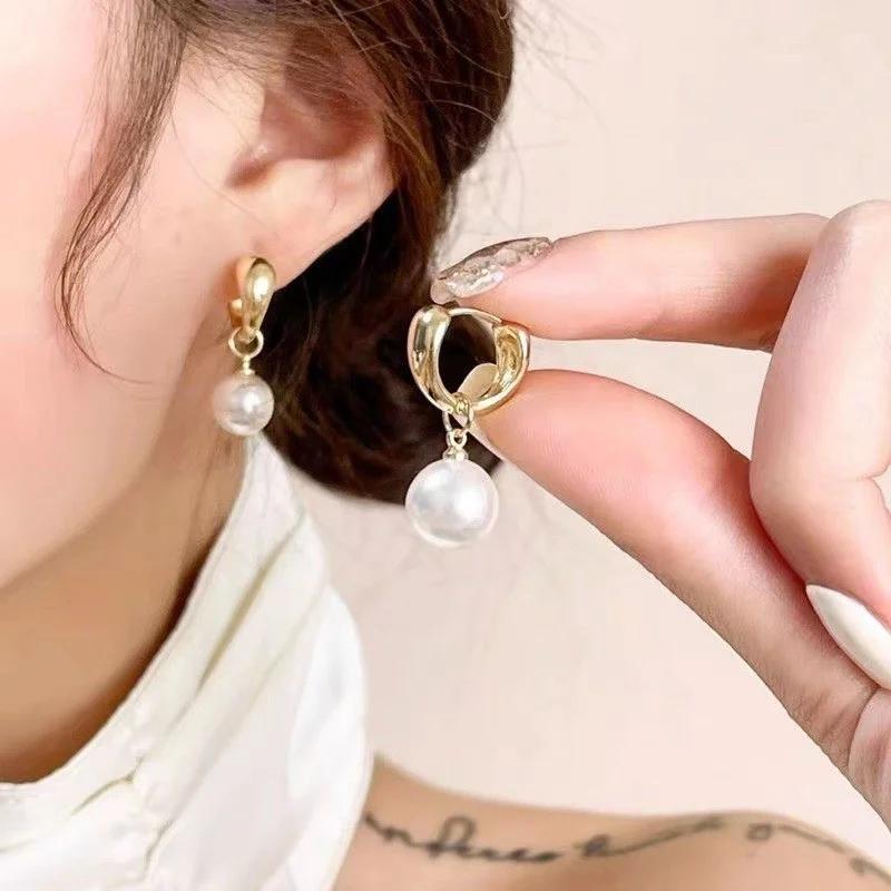 New Cute Pearl Studs Hoop Earrings For Women  Color Eardrop Minimalist Tiny Huggies Hoops Wedding Fashion Jewelry Gift