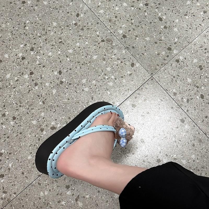 Cute cartoon Shirley Mei flip-flops women's summer new wear fashionable versatile non-slip pinch foot flat bottom sandals tide