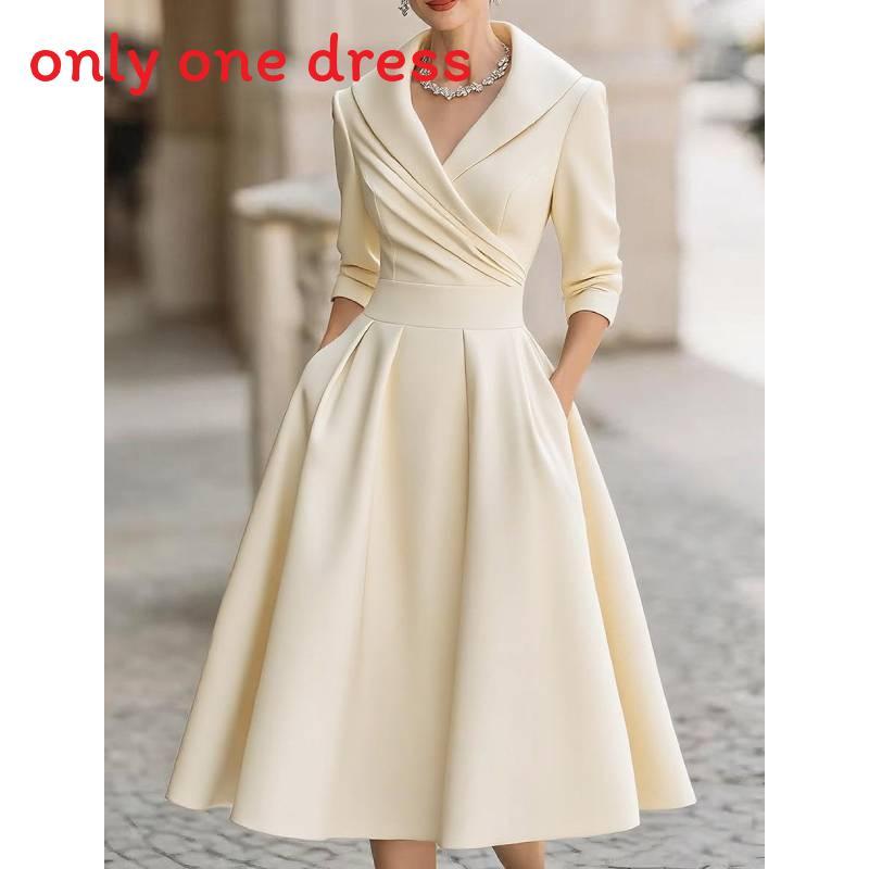 Elegantes Satinkleid mit langen Ärmeln und hoher Taille für Business und Streetwear