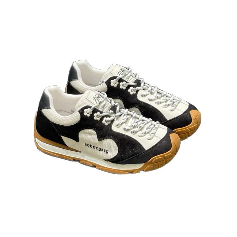 Women's German Training Shoes - 2025 Style: Breathable, Thick Sole, Little Flower Loafers, Versatile Casual Sports Shoes, Inspired by Forrest Gump.