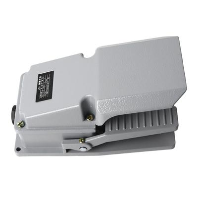 Machine Tool Treadle Switch 1NC 1NO Silver Contact Self Reset Foot Pedal Switch with Protection