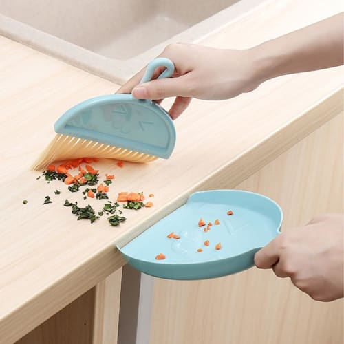 Queen-b Mini Broom and Dustpan Set, Compact and Cute, Perfect for Desktops, Tables, Study Desks, Kitchens, Shelves, and Offices (Blue)