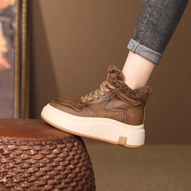 

Winter velvet high-top little white shoes women s 2025 new popular versatile platform casual shoes round head sports board shoes tide 40