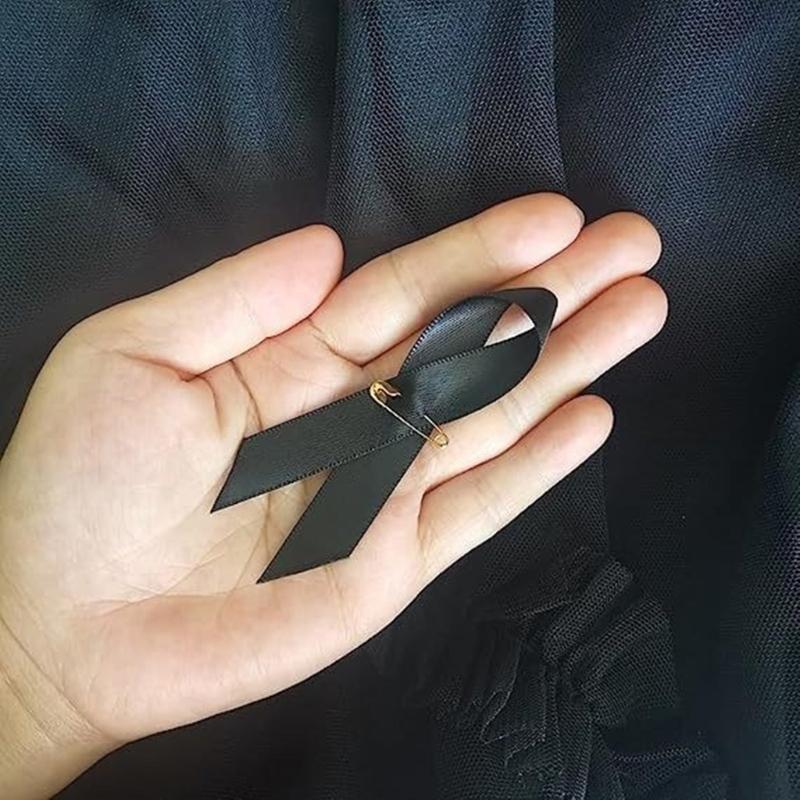 100pcs Awareness Enamel Lapel Pin Ribbon Brooch Breast Cancers Health Care Public Welfare Badges Jewelry Accessories