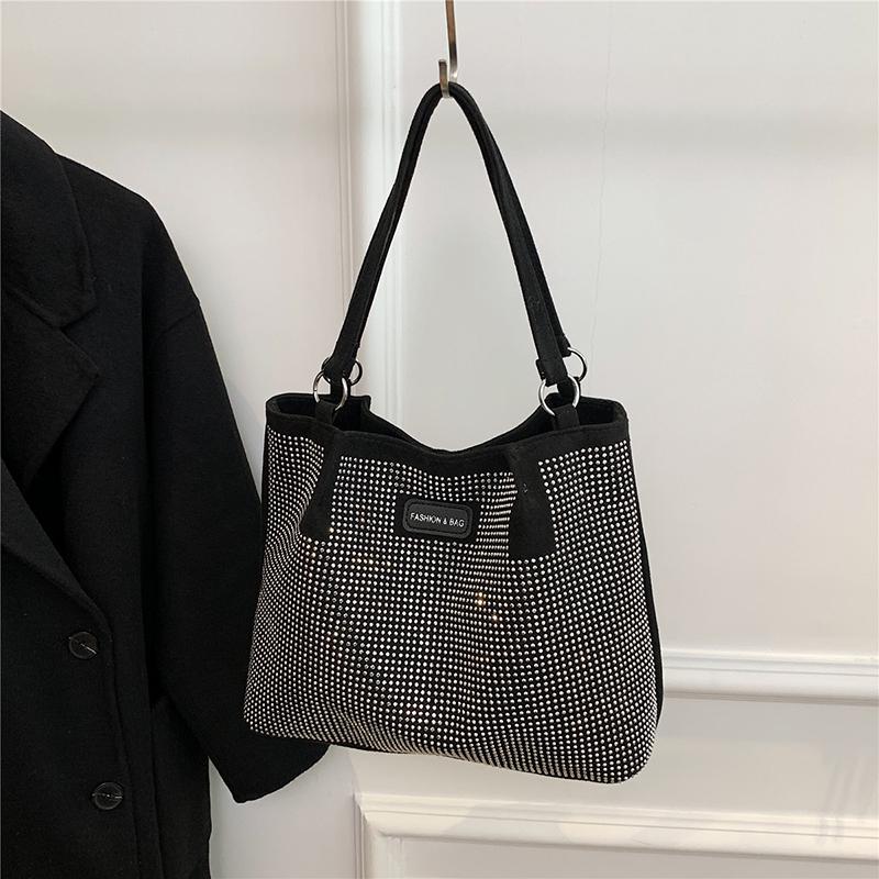 

Yogodlns Сумки женские на плечо с застежкой-защелкой, дизайн со стразами, сумки из швейной нити для женщин, новая модная сумка-шоппер под мышкой 34x13x28cm чёрный