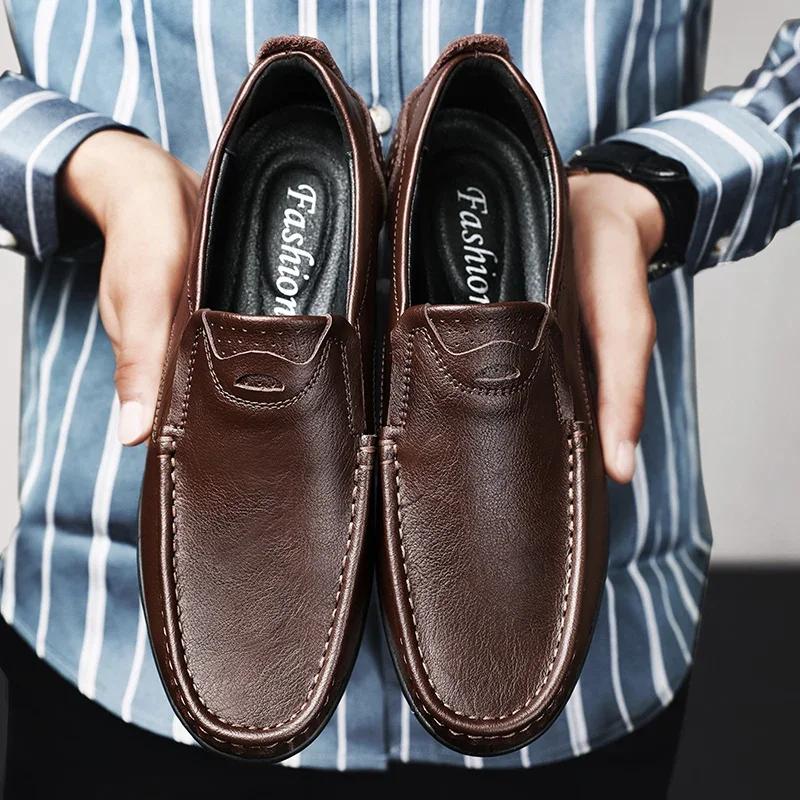 

Брендовые мужские мокасины, мокасины из натуральной кожи, модная мужская повседневная обувь с черной мягкой подошвой, удобные мужские бахилы. 38 коричневый