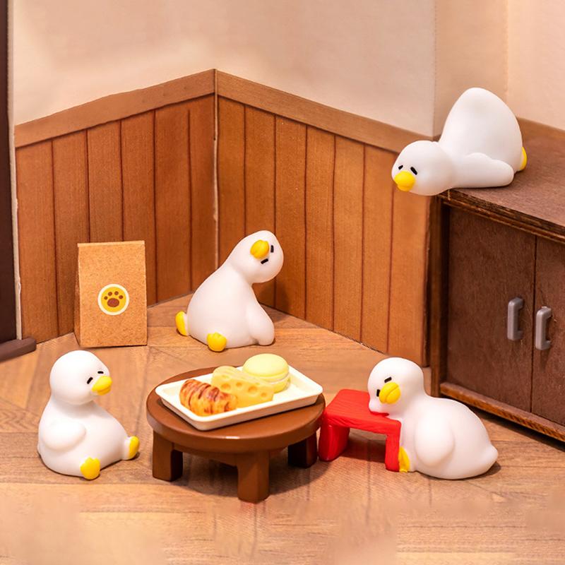 7Pcs Cute Lazy Duck Mini Resin Figurines Multi-Pose Small Statues for Desktop Fairy Garden Home Decor Party Favors