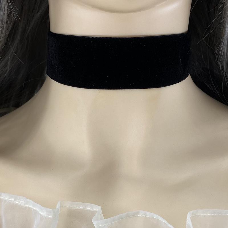 Europejski i Amerykański Gotycki Aksamitny Naszyjnik Choker dla Kobiet