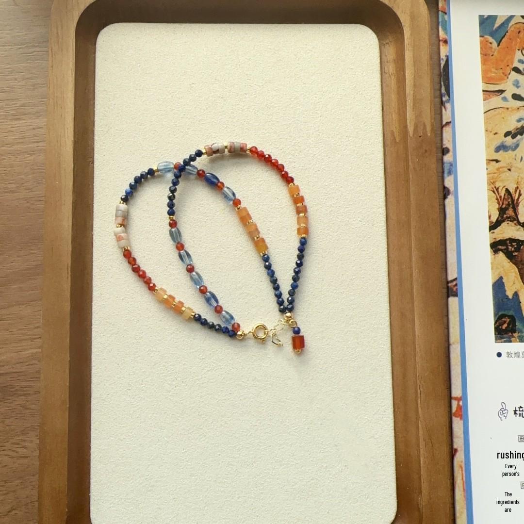 

Ожерелье из лазурита в дунхуанском стиле: Синяя и оранжевая тушь в китайском стиле, цепочка на ключицу