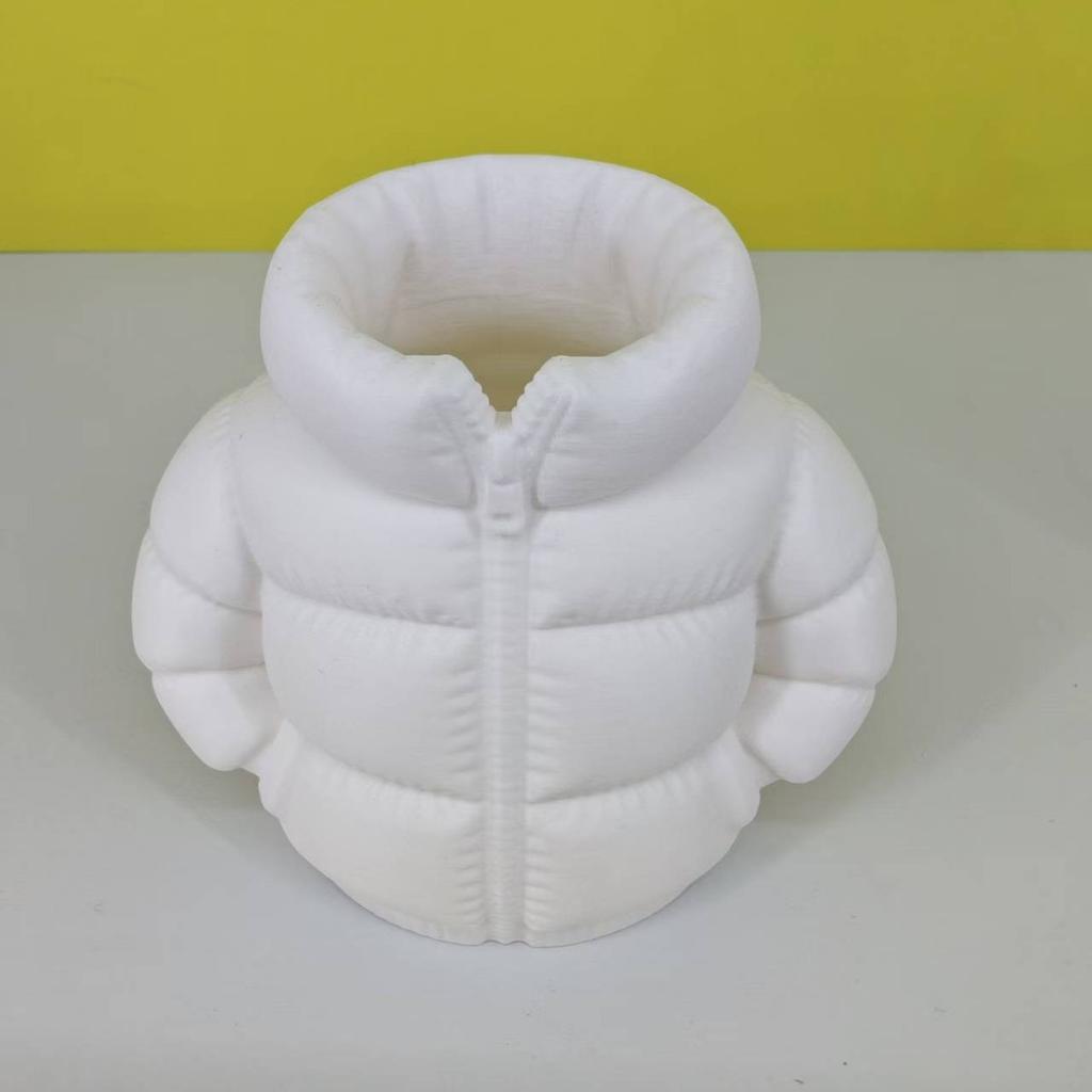 1pc Cute Down Jacket-Shaped Pen Holder, Creative 3D Printed Novelty Coaster Set for Classroom Students, Desktop Stationery