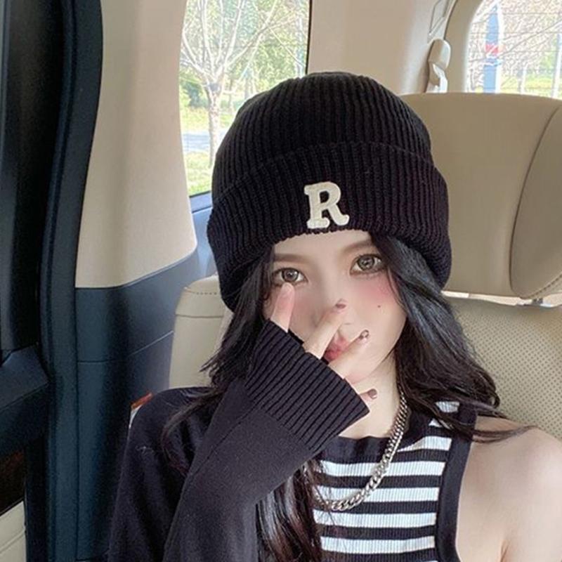 Popular Letter Beanie Hat for Female Y2K Girl Winter Autumn Thick Crochet Hat Soft Breathable Women Casual Skull Cap