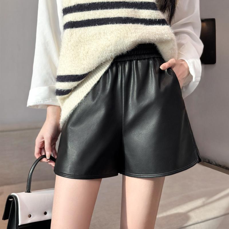 

Women s Spring 2026 High Waisted Slimming Versatile PU Leather Shorts Wide Leg Elastic A-Line Outer Wear Pants Mini Shorts XS чёрный